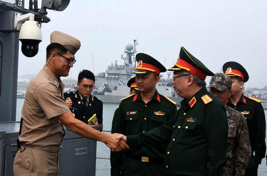 Kỳ 2: “Dĩ bất biến, ứng vạn biến” (Tiếp theo và hết)